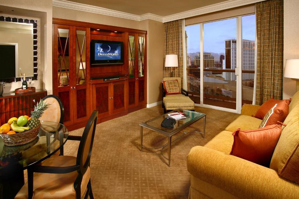 Luxury Suites International At The Signature Las Vegas Room photo