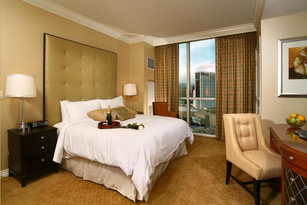 Luxury Suites International At The Signature Las Vegas Room photo